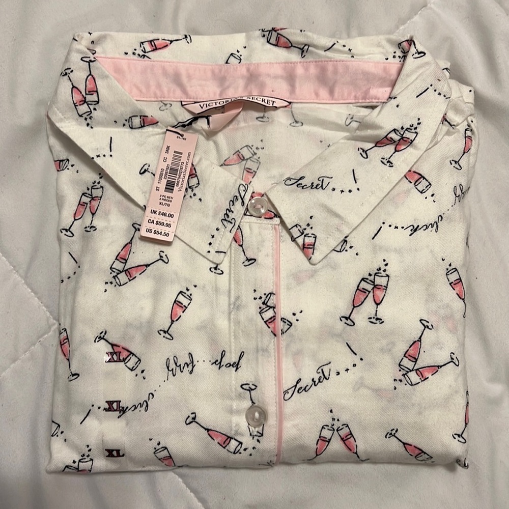 Brand new PJ set from Victoria’s Secret.